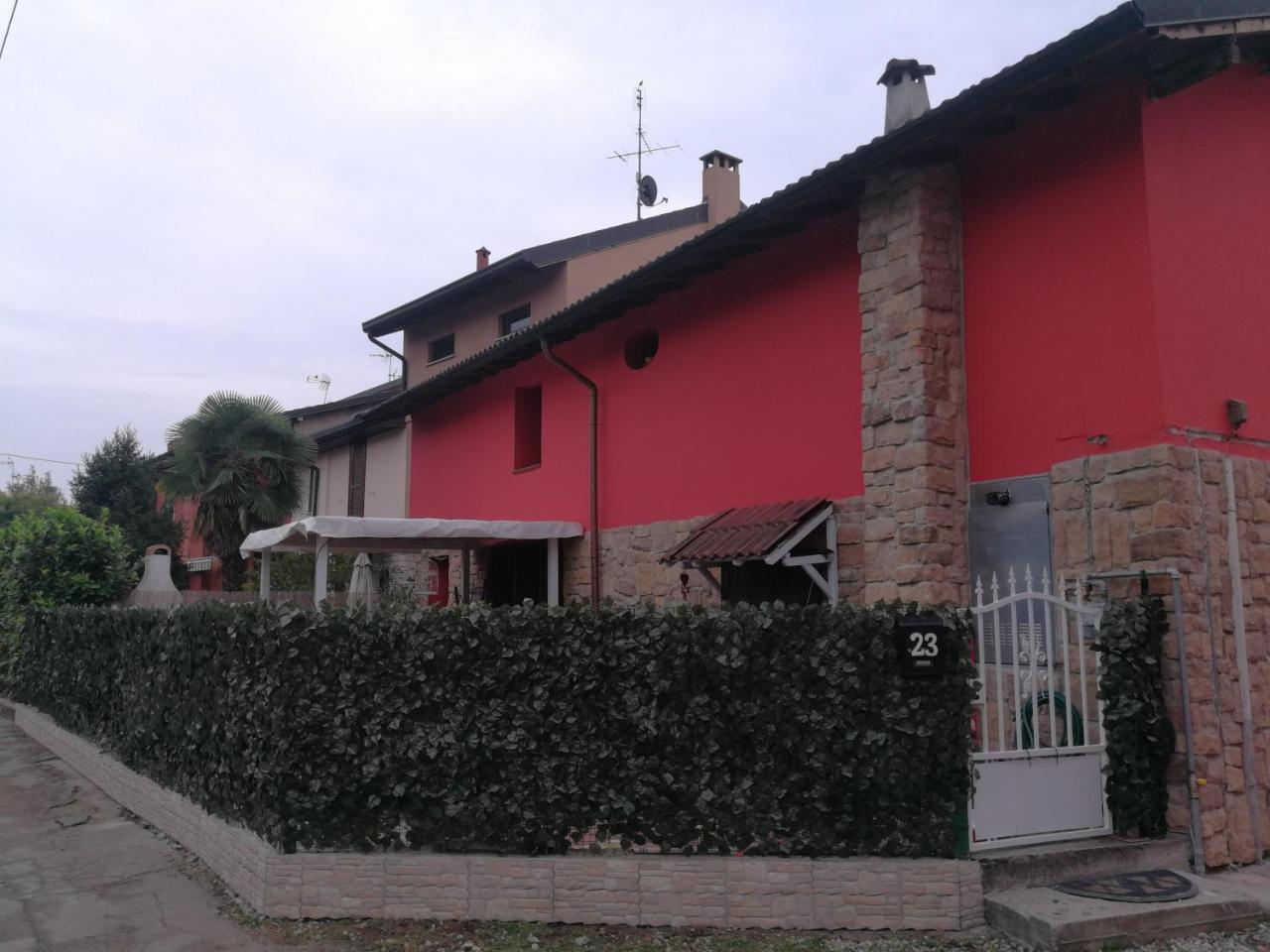 Hotel A Casa Di Luca Mediglia Exterior foto